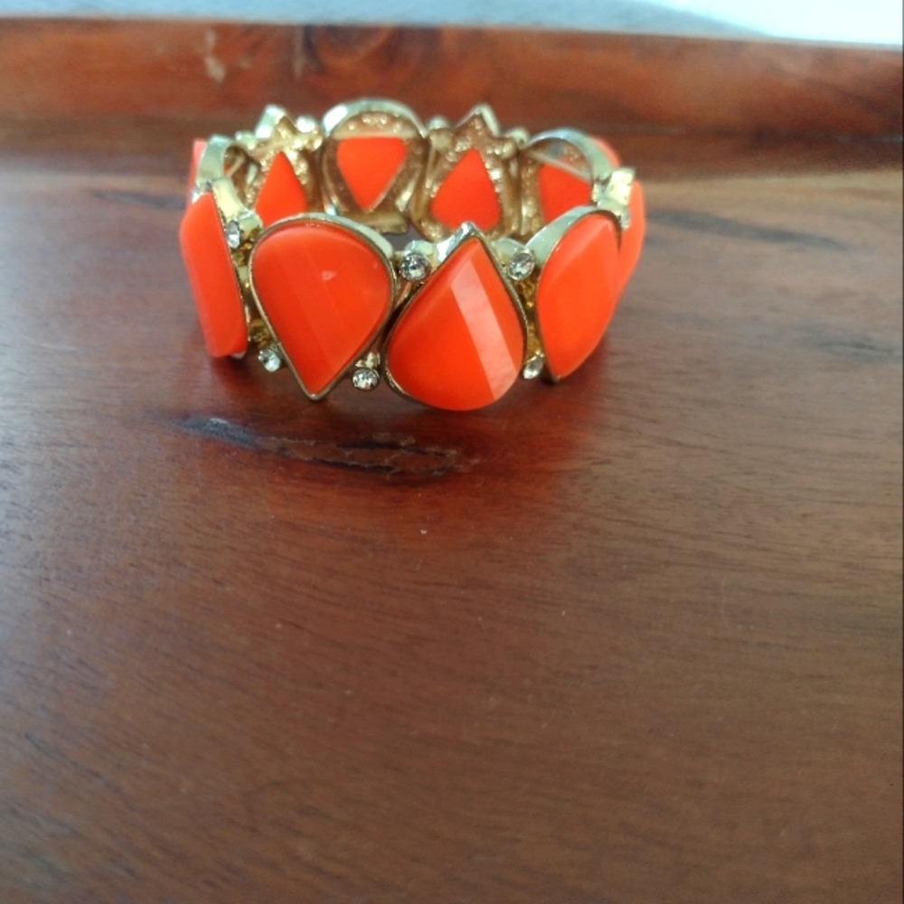 Orange Teardrop Stretch Bracelet
